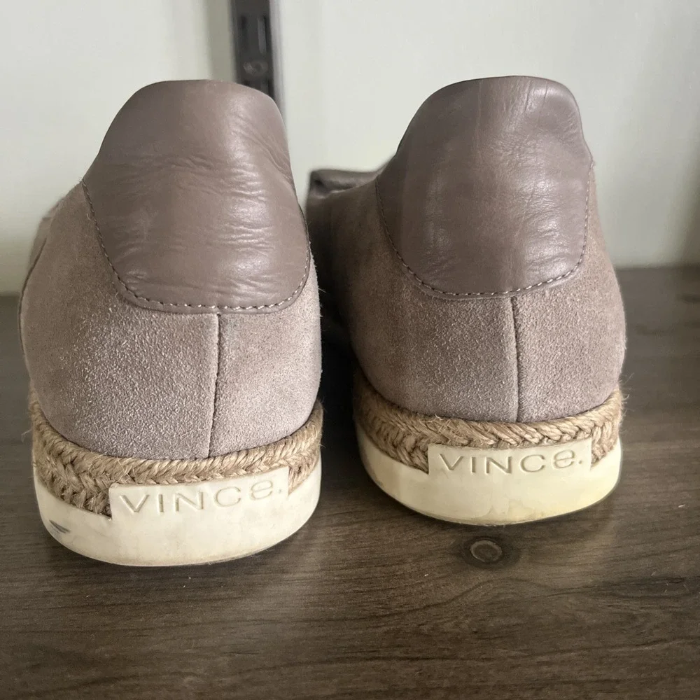 Vince Acker Espadrille Suede Comfort Shoes Womens 9.5 M Tan Slip On Flats‎